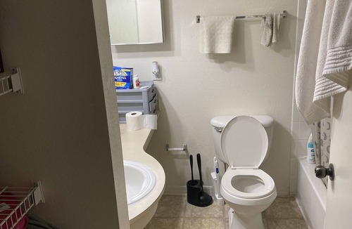 Champaign Apartment | Nice one bedroom some bath cozy apartment