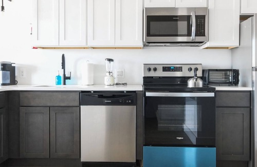 Elizabeth Apartment | Nice Studio Close to EWR p35c