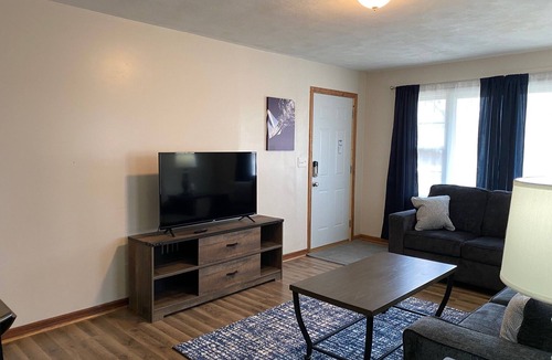 Rockford House | Nicely Appointed Budget Stay in Rockford
