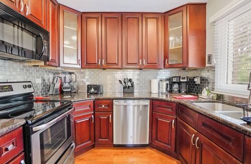 Chicago House | Northbrook Rental