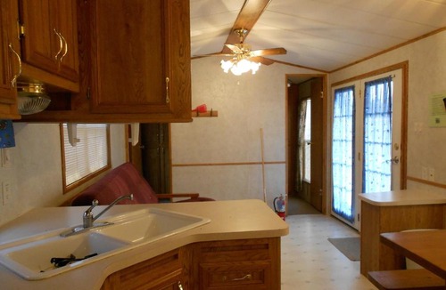 Amboy Resort | O'Connell's Yogi Bear Park Model 33