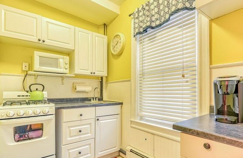 Ocean Grove Apartment | Ocean View Studio 2 Blocks to Beach & Main Ave | Full Kitchen | Near Asbury