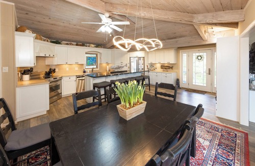 Sandbridge House | OCEANFRONT - Great views, Hot Tub, Sleeps 9