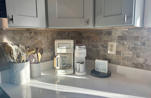 Colington Harbour House | Odyssey at Collington Harbour – Waterfront with Dock + Boat Lift 5BR