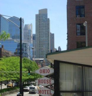 Near North Side Hotel | Ohio House Motel