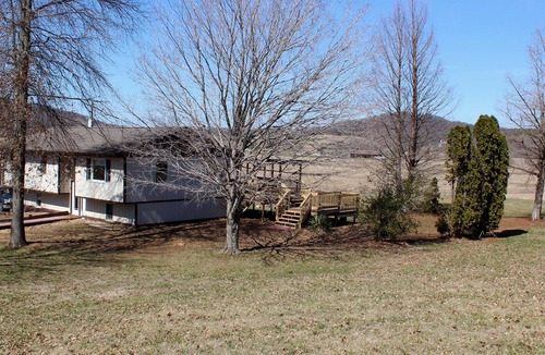 Makanda House | * On the Wine Trail * Near Giant City & Shawnee Forest! * Wi-Fi *