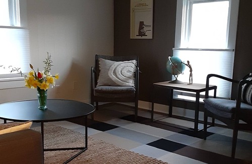 Harvard Apartment | one bedroom upper apartment