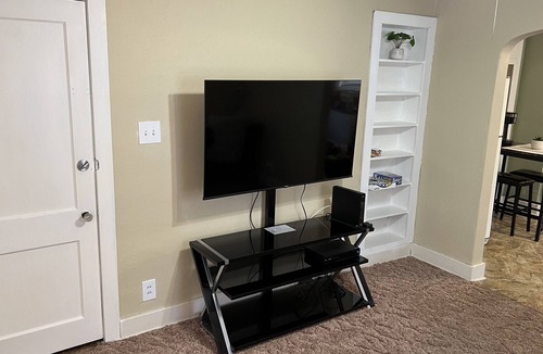 Macomb Apartment | Orchid nice one bedroom apartment.