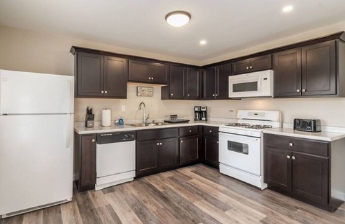 Orland Park House | Orland Park FHS Rental -Huntington Ct