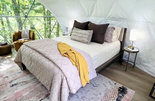 Creston Other | Outstanding Chic Dome with Private Deck in North Carolina