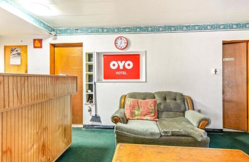 Peoria Hotel | OYO Hotel Downtown Peoria I-74