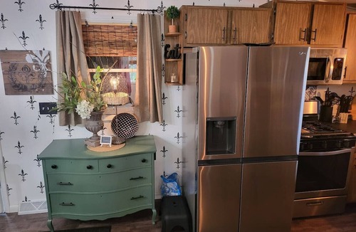 Effingham House | Paradise on Bluebird