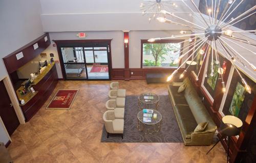 Bloomington Hotel | Parke Regency Hotel & Conference Center