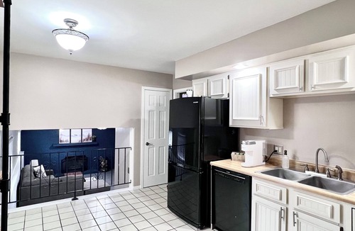 Champaign House | Parkside home close to campus - 2 BD 2 BA