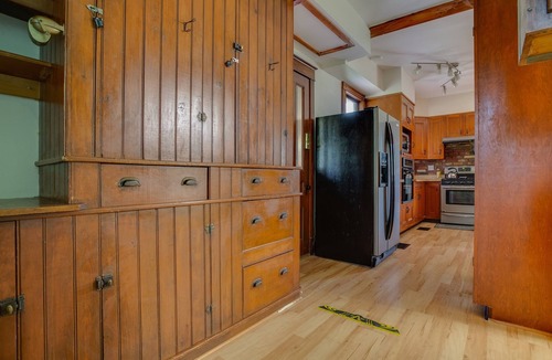 Hartwick House | Parkside Manor*NEW* - Walk to Husky Park!8Mi.toCDP