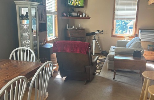 Fowler Cabin | Peaceful cabin with AC in charming Liberty