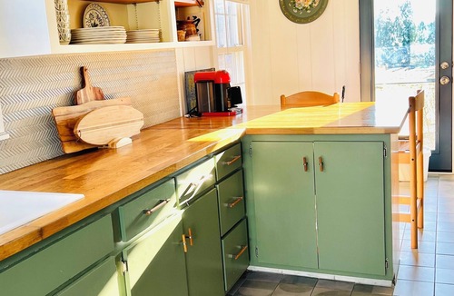 Hampton Bays Cottage | Peaceful Cottage Getaway Close to Beaches