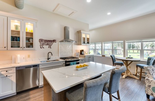Chemung Cottage | Peaceful Harvard Vacation Rental: 3 Mi to Town!
