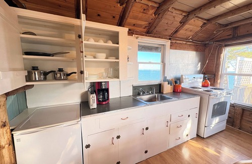 Brooklin Cottage | Peaceful Oceanfront 1-bedroom Cottage in Brooklin Stunning Sunsets