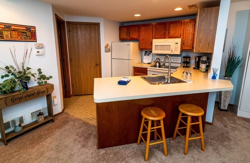 The Galena Territory House | Perfect Location! Semi Private Pool, Walk to Golf, Resort, Paths! Dog Friendly!