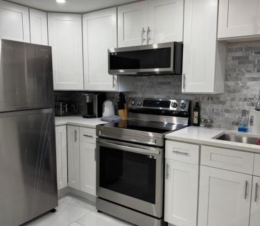 North Lawndale Apartment | Perfect place to enjoy the city or just relax