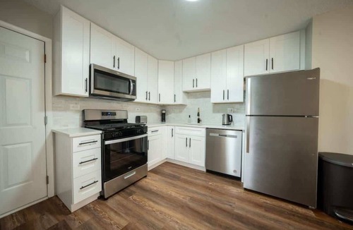 Streamwood House | Perfect Relaxing Escape | LCP Collection