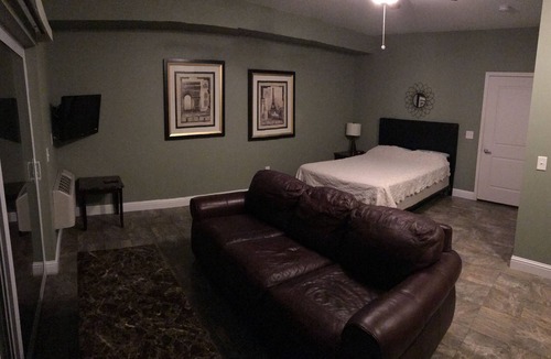 Grafton Condo | Perfect Weekend Getaway! Condo With Great River Views! Pool!