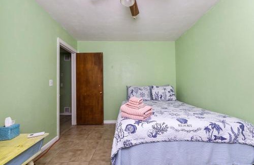 Willoughby Spit House | Pet-Friendly Waterfront Cottage on the Chesapeake Bay, Virginia
