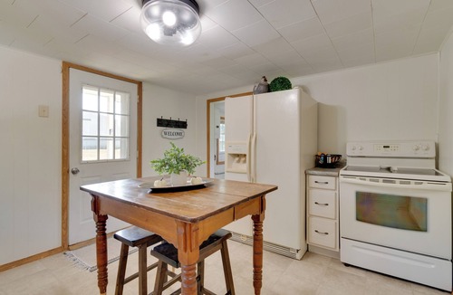 Toledo House | Pets Welcome: Tranquil Retreat w/Yard in Jewett!