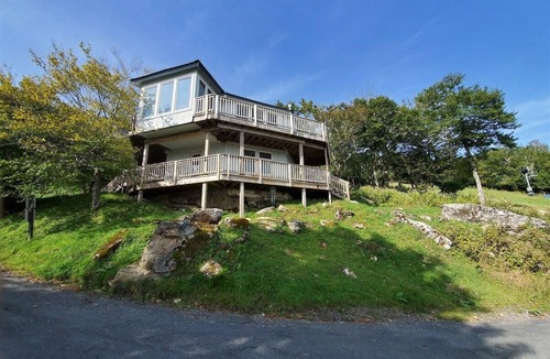Banner Elk Ski Chalet | Pine Pointe Summary: