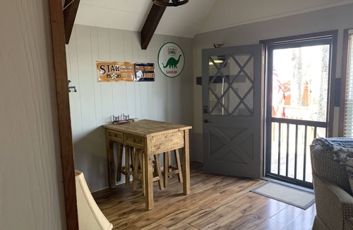 Beech Mountain Ski Chalet | Pine Ridge retreat on Beech Mountain, quiet with fireplace and mountain views!