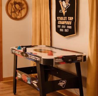 South Side Flats House | Pittsburgh's South Side 3BD 2 miles to PNC park