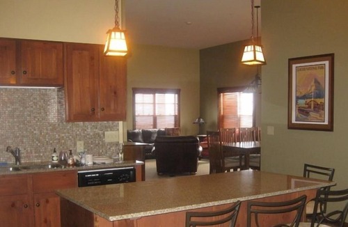 Snowshoe Apartment | Platinum 3 sleeper, Soaring Eagle