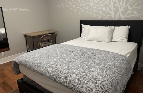Unionport Apartment | Pleasant spacious 2 Bedroom Apartment Bronx NY
