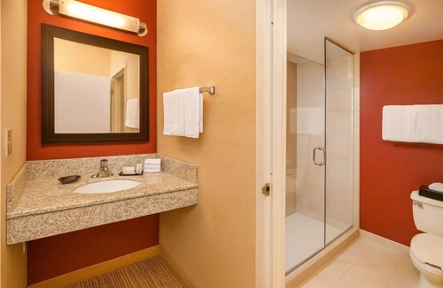 Durham Hotel | Pleasant Stay, Convenient Location! 3 Comfortable Units, Free Parking, Pool