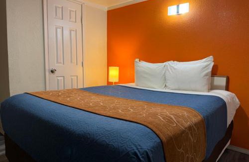 Elmwood Area Hotel | Ponca Motel