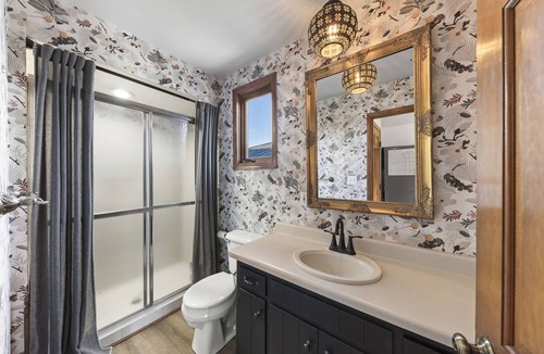 Fox Valley Other | Pool Outdoor Grill + Bar Playground 3 king beds 2 Ovens Fire table