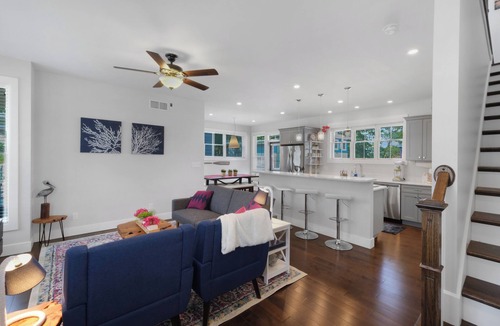 Ottawa House | Poolside Paradise 2 bed,1.5 bath