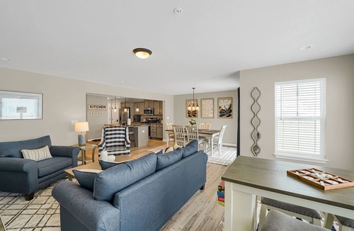 State College House | Premium Townhome Sleeps 11 Atherton St EV L2