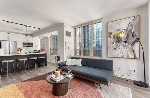 Rush and Division Apartment | Prime 2BR Apartments: Perfect Group Comfort