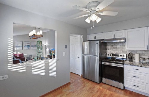 Arlington Heights House | Pristine - 3 Beds, 1.5 Ba!
