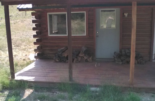 Four Range Cabin | Private cabin bordering national forest