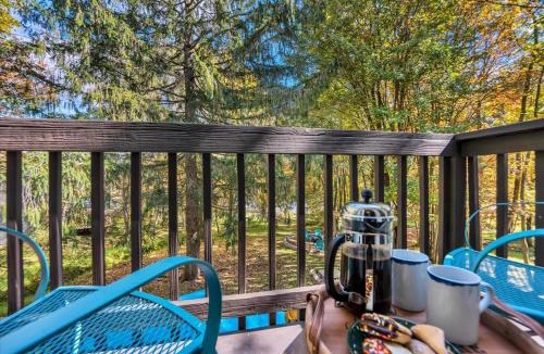 Long Pond House | Private DockLakefrontHot TubKayaksFire Pit