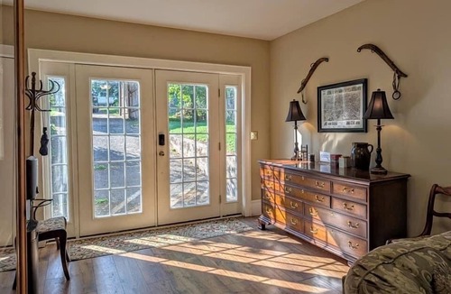 Bristol House | Private Historic House, in Downtown Bristol Virginia!