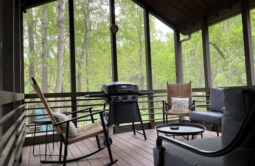 The Galena Territory House | Private Home~Relax at Your Getaway Among the Trees!