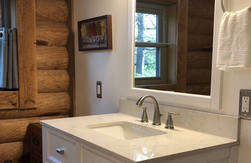 Edwardsville Cabin | PRIVATE LOG CABIN RETREAT! Secluded Cabin in Woods with Pond and Bike Trail!