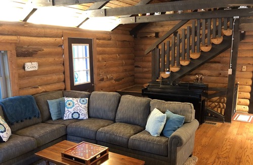 Edwardsville Cabin | PRIVATE LOG CABIN RETREAT! Secluded Cabin in Woods with Pond and Bike Trail!