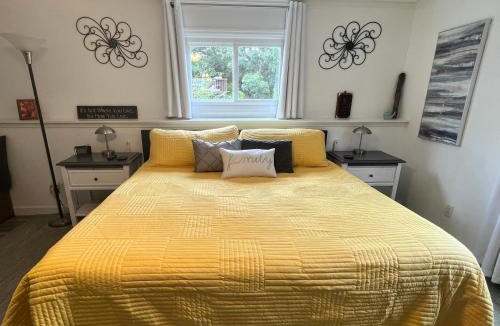 Freeport Apartment | Private Lower Level Suite in Home-Sep Entrance!