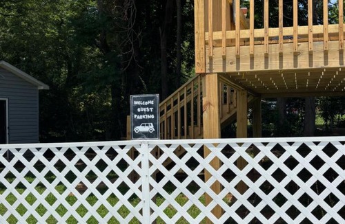 Taylors Apartment | Private&Modern cozy studio near GSP airport & BMW
