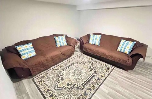 Fox Valley House | PROMO 10% WEEKLY AND 15% MONTHLY!nSpacious & Quaint Home Game Room LOTS of Beds!